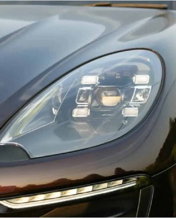 Porsche Macan kairės pusės žibinto stiklas 2015-2019